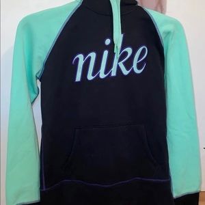 Nike Therma-Fit Hoodie Medium